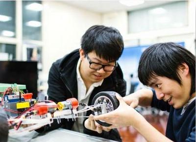 大學(xué)最難學(xué),最累的4個(gè)專(zhuān)業(yè),但畢業(yè)生前景大好,工資還很高